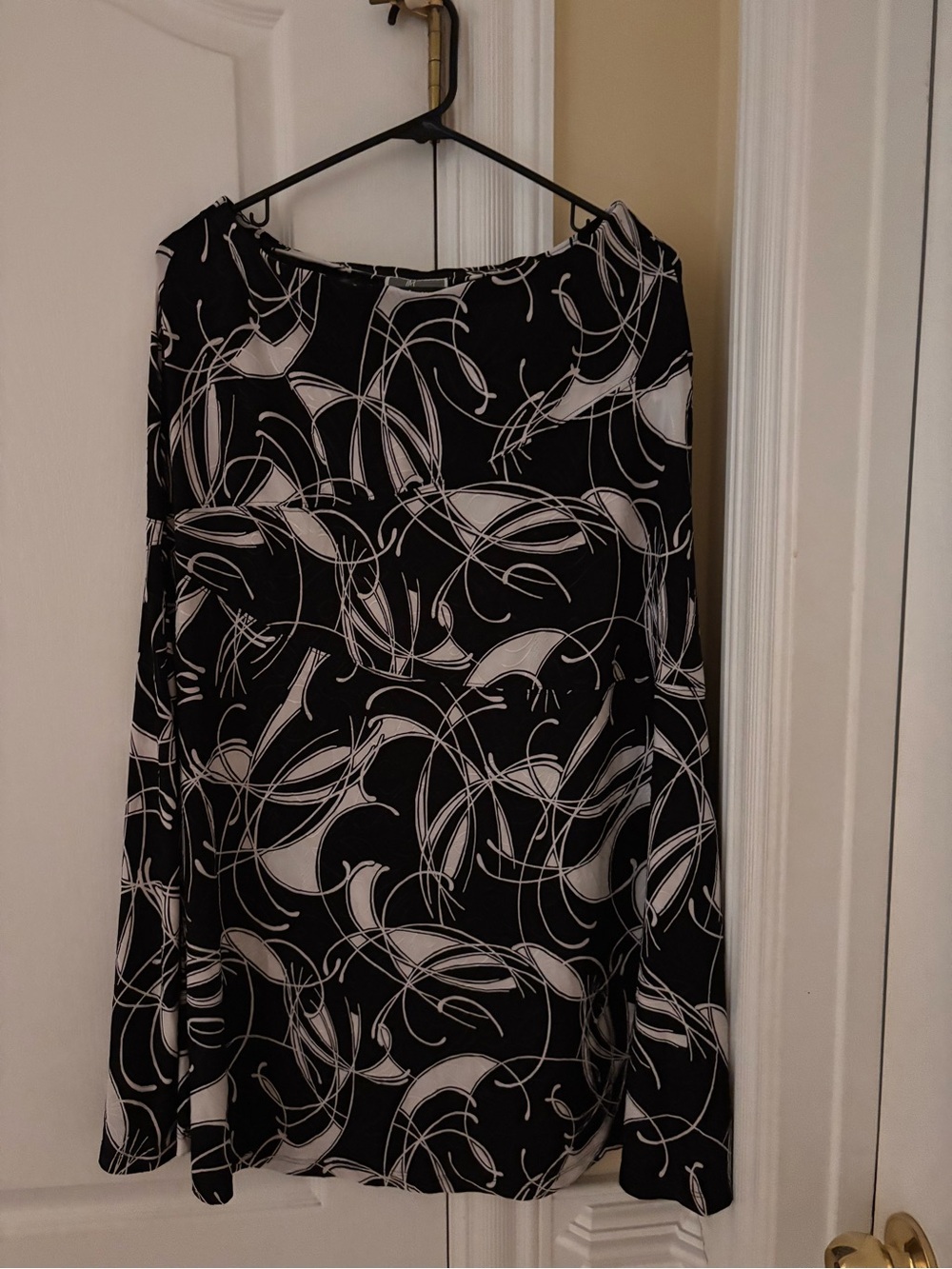 JM Collection Black and White Patterned Skirt